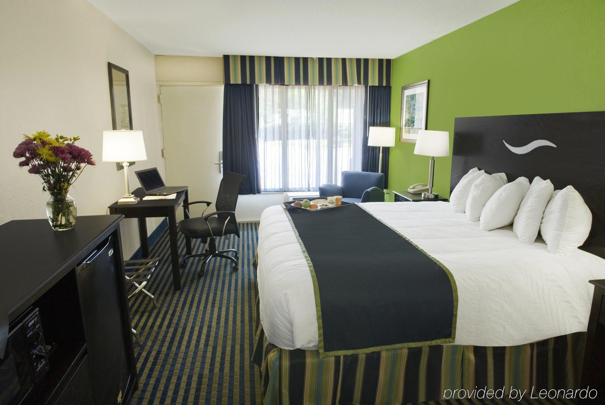 Days Inn By Wyndham Richmond Hill/Savannah Eksteriør bilde