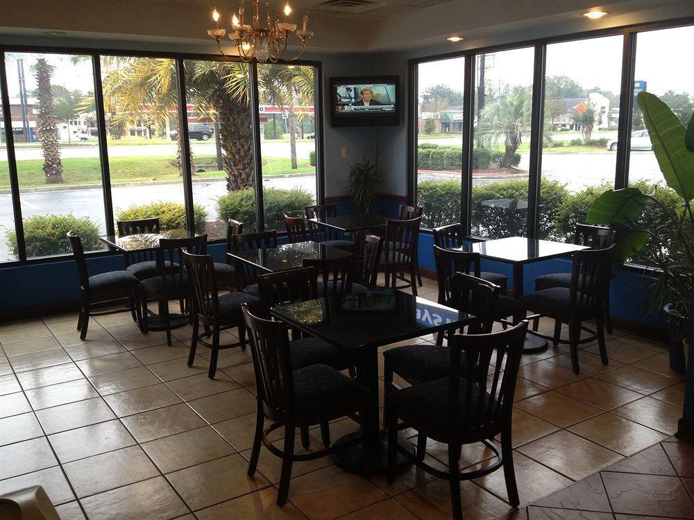 Days Inn By Wyndham Richmond Hill/Savannah Eksteriør bilde